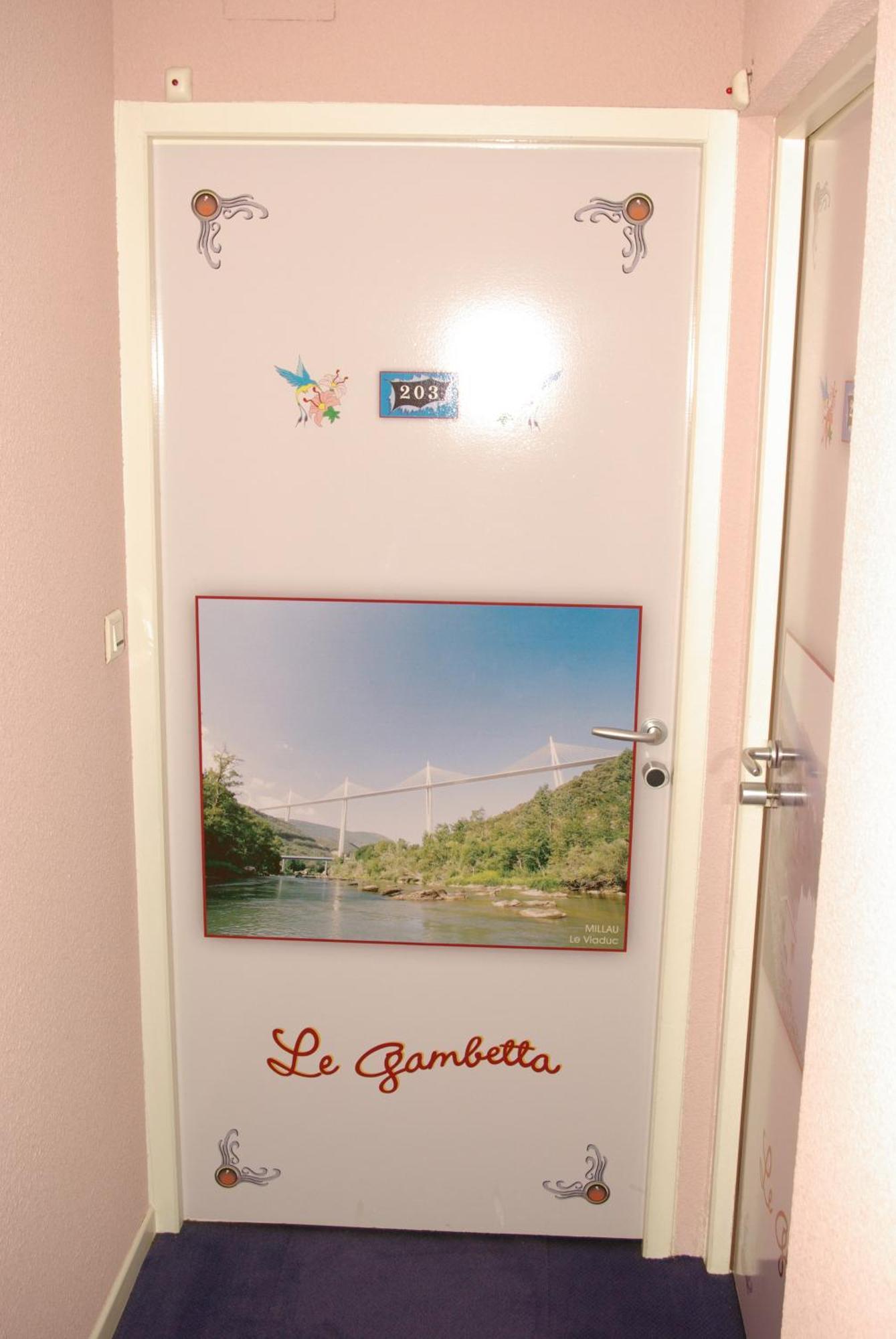 Hotel Le Gambetta Carmaux Eksteriør bilde