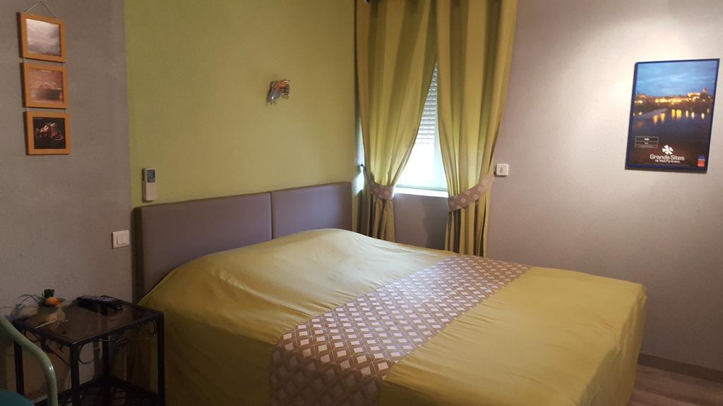 Hotel Le Gambetta Carmaux Eksteriør bilde