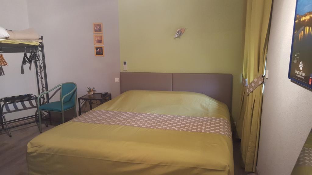 Hotel Le Gambetta Carmaux Eksteriør bilde